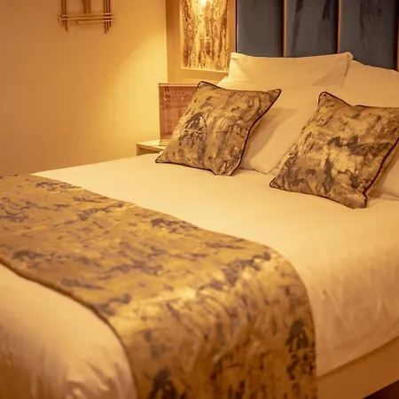 Hotel Holloway 5*